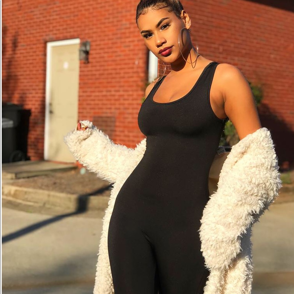Fashion nova jumpsuit